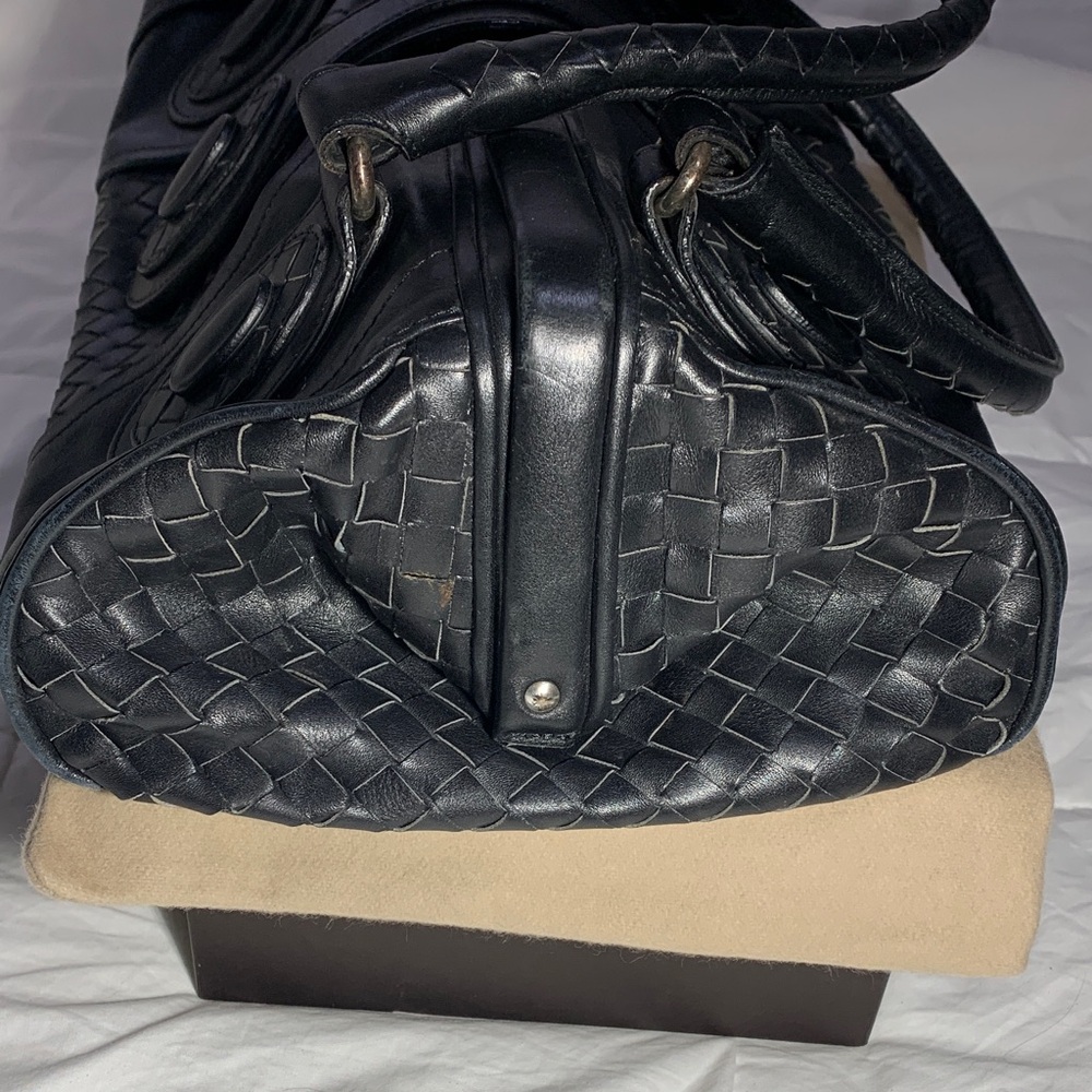 Bottega Veneta Woven Leather Satchel - Classic Black Doctor Bag - Picture 4 of 16